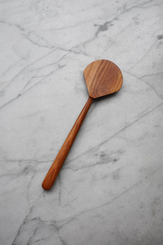 Shell Cooking Spatula - Cherry Wood